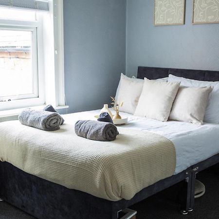 34 Evesham Road - Double Rooms Shottery Номер фото